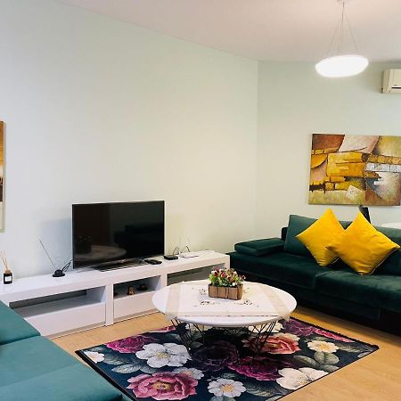 New Apartment In Center Of 地拉那 外观 照片