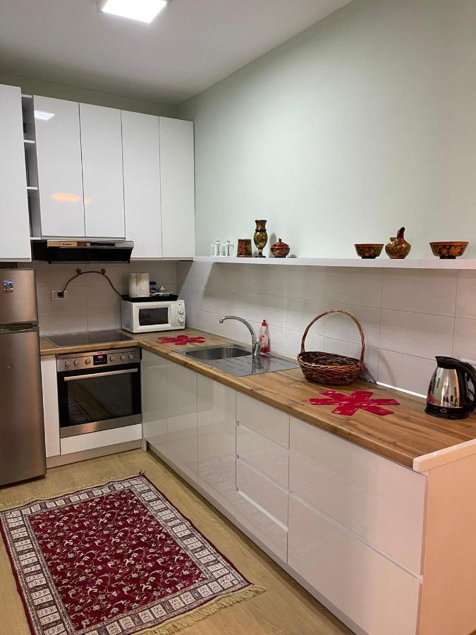 New Apartment In Center Of 地拉那 外观 照片