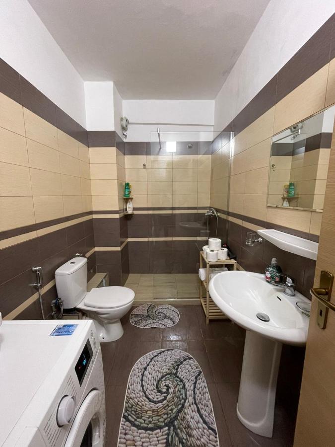 New Apartment In Center Of 地拉那 外观 照片